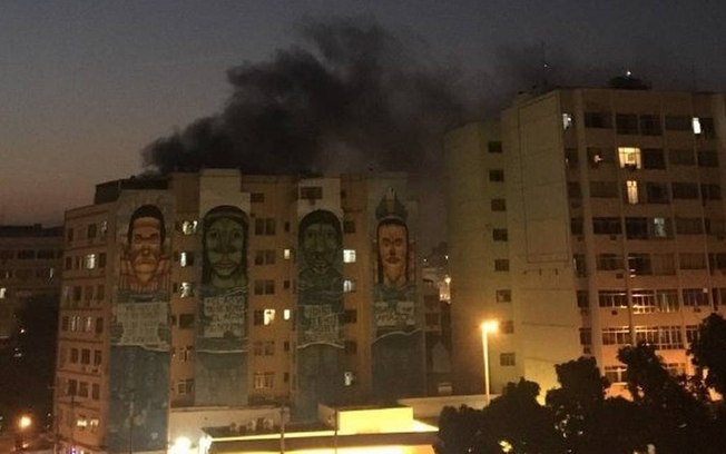 Incêndio de grandes proporções atinge hospital Badim na Tijuca